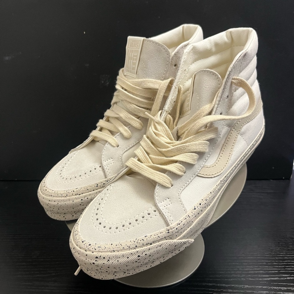 Vans Women’s High-Top Sneakers in Off-White Cream with Speckled Sole